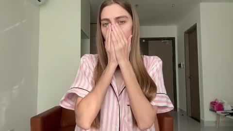 verablanc online show from April 26, 2026, 12:19 am