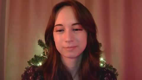 Una online show from December 17, 2025, 12:44 pm