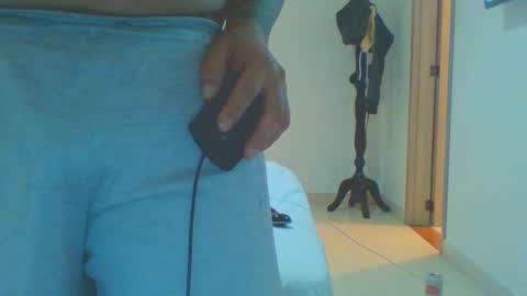 Snapshot of vergagolosa22 chatting on January 27, 2025, 12:33 am vergagolosa22 online show from January 27, 2025, 12:33 am