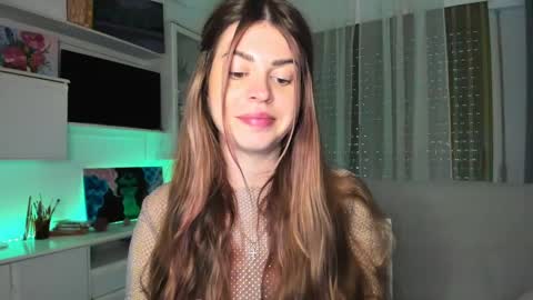 Lolitalolz online show from March 4, 2025, 4:41 pm