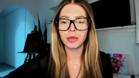 Lolitalolz online show from September 25, 2025, 6:33 pm