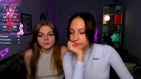 Ronni online show from September 22, 2025, 7:27 pm