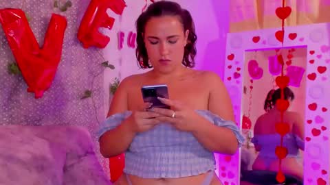 Veronica Olson online show from February 15, 2025, 8:54 am