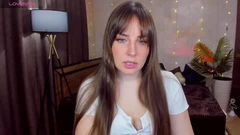 Snapshot of veronicafreman chatting on April 30, 2026, 5:03 am Veronica online show from April 30, 2026, 5:03 am