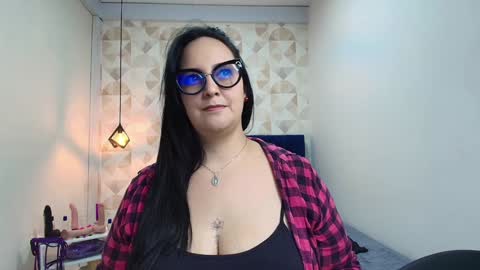 veroniicabbw online show from February 6, 2025, 4:36 pm