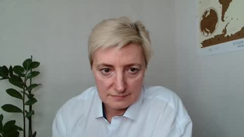 Snapshot of verony_ chatting on March 7, 2025, 2:34 pm verony_ online show from March 7, 2025, 2:34 pm