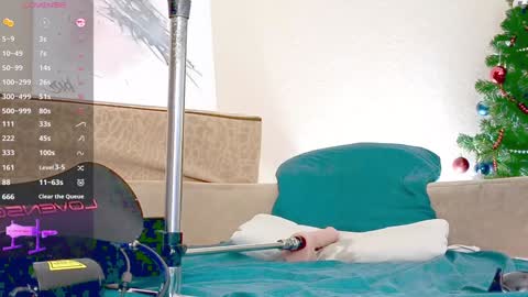 Ethan online show from December 22, 2024, 3:33 pm