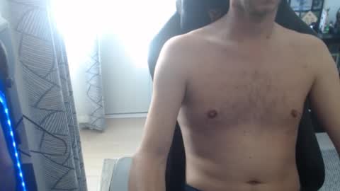 verto159753 online show from November 3, 2025, 2:18 pm