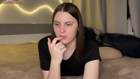 Karina followed me bb online show from November 6, 2025, 6:42 pm