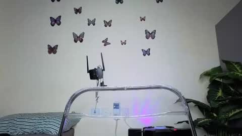 verygoodbadgirl_ebony online show from April 12, 2026, 12:59 am