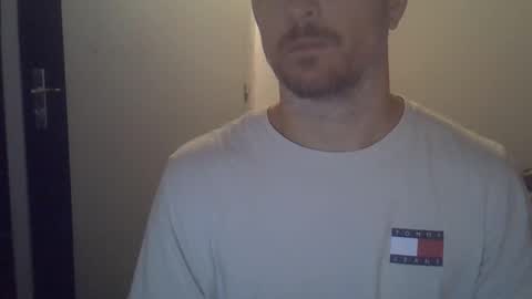 veryhotpervert online show from October 1, 2025, 6:19 am