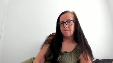 verysassypeachgoddess online show from April 6, 2026, 2:07 pm