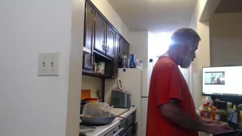 hairy man online show from September 27, 2025, 12:04 am