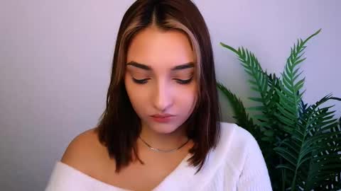 Ana online show from December 15, 2025, 10:19 am