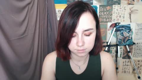 veryveryvery_shy online show from January 8, 2025, 9:32 am