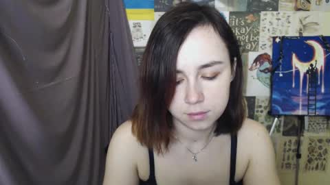 veryveryvery_shy online show from March 12, 2025, 6:29 am