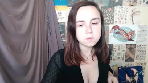 veryveryvery_shy online show from September 15, 2025, 5:18 am