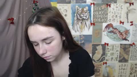 veryveryvery_shy online show from January 9, 2026, 7:44 am