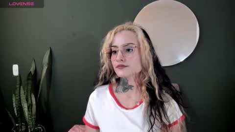 natalia gomez online show from March 15, 2026, 8:37 pm