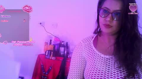 Vesper Vixen online show from December 19, 2025, 3:41 pm