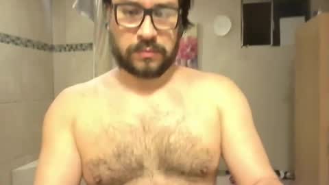 vesturelove online show from November 15, 2025, 3:48 am