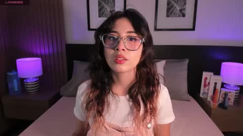 Anaya online show from October 14, 2025, 11:22 am