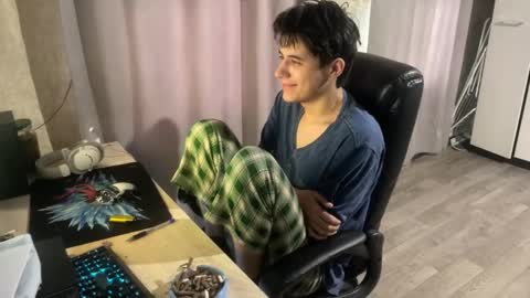 vialeras online show from November 3, 2025, 6:25 am