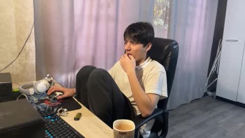 vialeras online show from November 24, 2025, 8:14 am