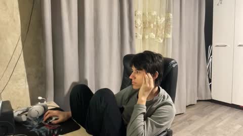 vialeras online show from December 17, 2025, 1:11 am