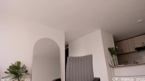 Vianca Cruz online show from January 30, 2025, 6:32 pm