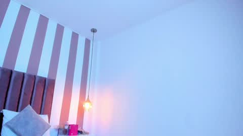 Ariana  online show from October 7, 2025, 1:19 pm