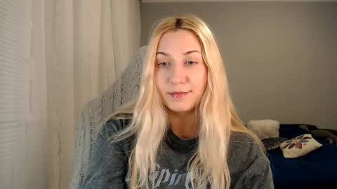Snapshot of vibezgirl chatting on October 24, 2025, 5:31 pm Amelia online show from October 24, 2025, 5:31 pm