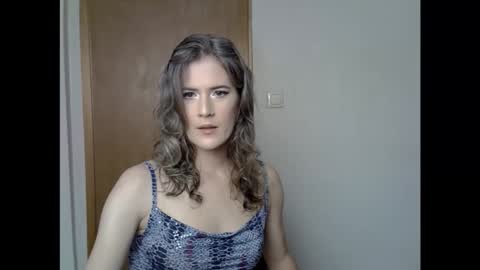 Snapshot of vibezmoon420 chatting on September 29, 2025, 1:16 pm Sexy online show from September 29, 2025, 1:16 pm