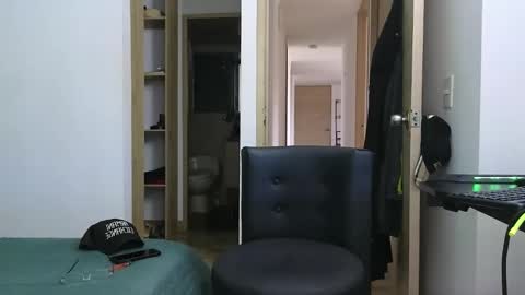 Victor cardenas online show from February 12, 2025, 9:43 pm