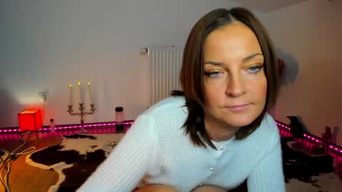 ViciousQueenu can call me Laura online show from November 26, 2025, 9:21 am