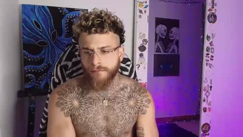 Snapshot of vickingcock7 chatting on February 5, 2026, 12:26 am vickingcock7 online show from February 5, 2026, 12:26 am