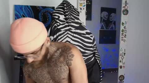 Snapshot of vickingcock7 chatting on February 19, 2026, 7:04 am vickingcock7 online show from February 19, 2026, 7:04 am