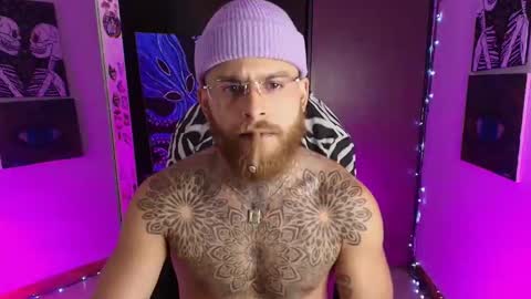 Snapshot of vickingcock7 chatting on February 25, 2026, 6:12 am vickingcock7 online show from February 25, 2026, 6:12 am