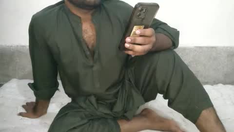 Snapshot of vickpie24 chatting on October 31, 2025, 3:46 pm vickpie24 online show from October 31, 2025, 3:46 pm