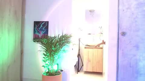 Vicky  online show from February 2, 2025, 11:53 pm