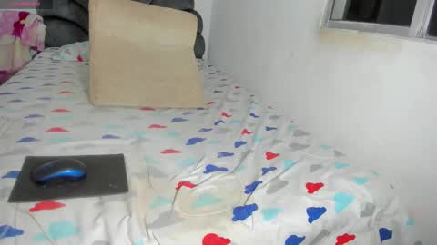 vicky manuela online show from February 4, 2026, 2:50 am