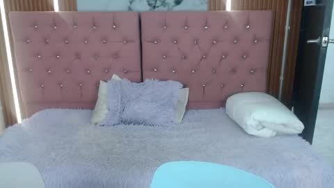 Victoria y Danniela online show from May 20, 2026, 6:47 pm