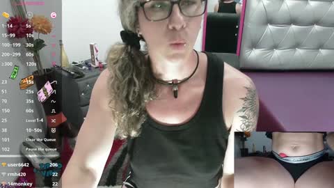 Valentina online show from January 3, 2025, 10:51 pm