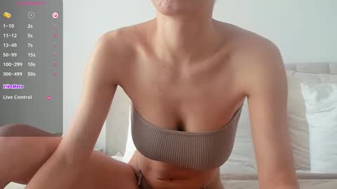 Snapshot of vickystonee chatting on February 13, 2026, 10:33 am Victoria online show from February 13, 2026, 10:33 am