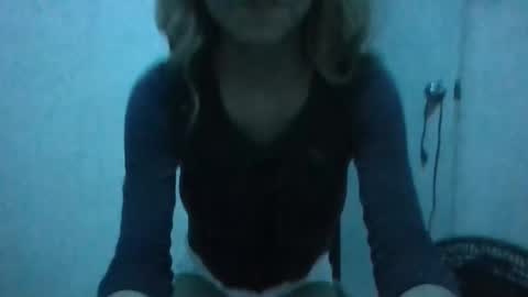 Snapshot of vickytranny chatting on March 12, 2026, 10:27 pm vickytranny online show from March 12, 2026, 10:27 pm