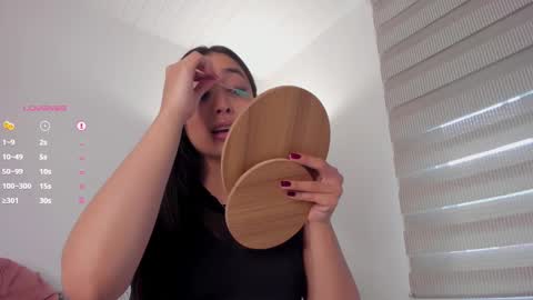 Victoria  online show from March 2, 2025, 7:12 pm