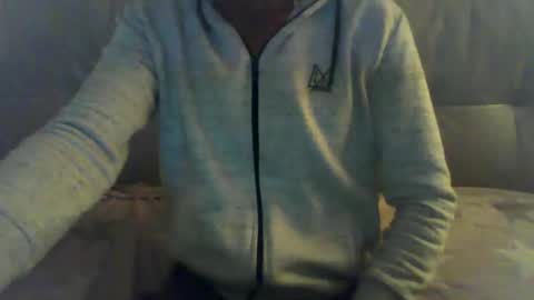 victor_1486 online show from November 17, 2025, 8:58 pm