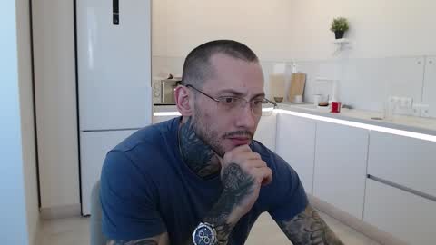 Snapshot of victor_rhino chatting on February 6, 2026, 10:51 am Victor rhinoff online show from February 6, 2026, 10:51 am