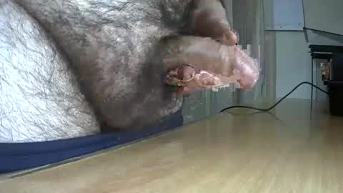 VictorHume online show from November 13, 2025, 7:02 pm