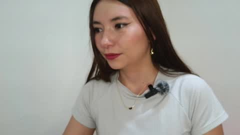 Victoria  online show from February 26, 2026, 4:44 am